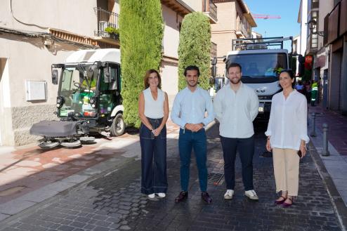 El alcalde, Alejandro Navarro Prieto, el 1er teniente de alcalde, Víctor Miranda, la concejala de Medio Ambiente, Esperanza Fernández, y la funcionaria de carrera del Ayuntamiento de Torrejón de Ardoz e ingeniera de caminos, canales y puertos, Mercedes Tomé, han supervisado una nueva fase del Plan Cuidemos Torrejón