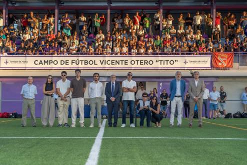 El nuevo campo de fútbol municipal, situado en la Ciudad Deportiva Joaquín Blume, lleva el nombre del torrejonero Vicente Otero “Tito