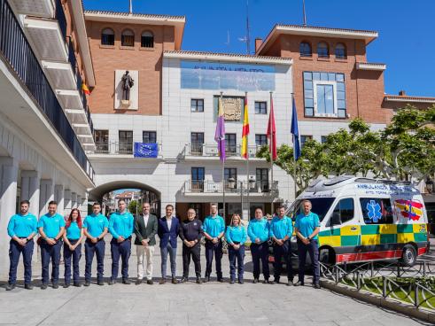 Nueva Ambulancia Municipal que prestará servicio 24 horas todos los días del año 