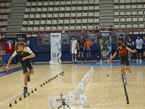 El Speed Slalom es una disciplina que combina velocidad, precisión y equilibrio