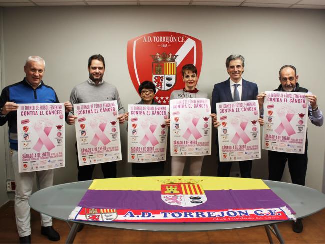 Torneo de fútbol femenino contra el cáncer