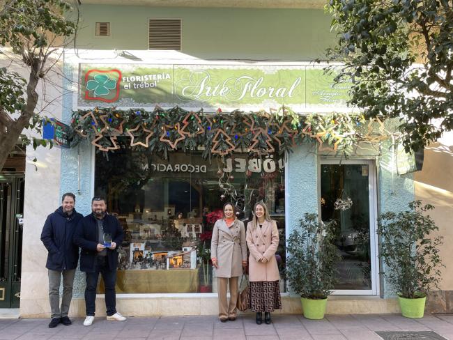 01 Premios Escaparates Zona Centro Floristeria Trebol Premio Ambiente Navideño 1