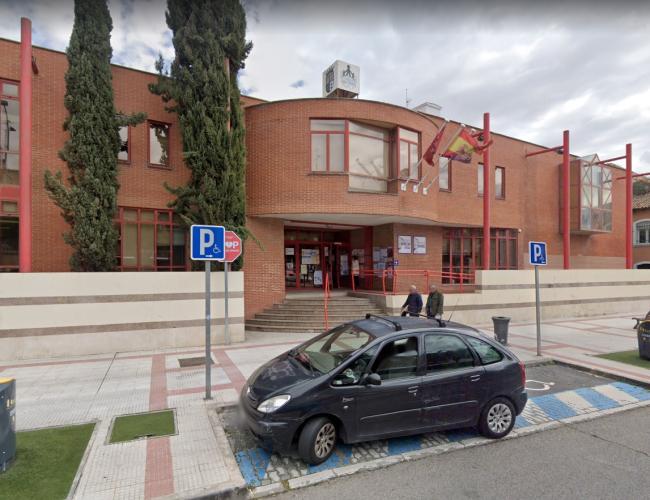 Las Concejalías de Mayores y Bienestar atenderán al público en el Centro de Mayores de Veredillas y en el Centro Polivalente Abogados de Atocha, respectivamente, hasta este viernes, 25 de agosto